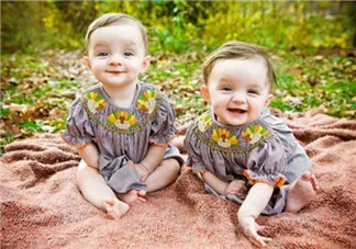 孕妇怀双胞胎吃什么好 孕妇怀双胞胎的症状有哪些