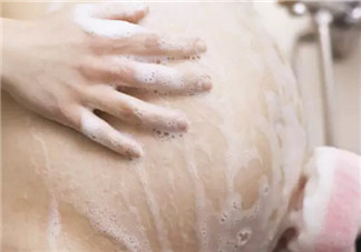 孕妇洗澡能用沐浴露吗 孕妇用哪种沐浴露好