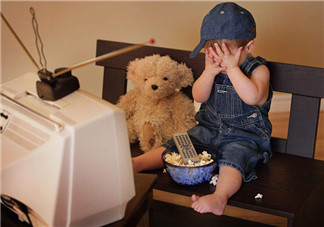 宝宝看电视的影响 如何规定宝宝看电视的时机